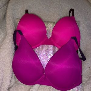 2 regular push VS PINK bras